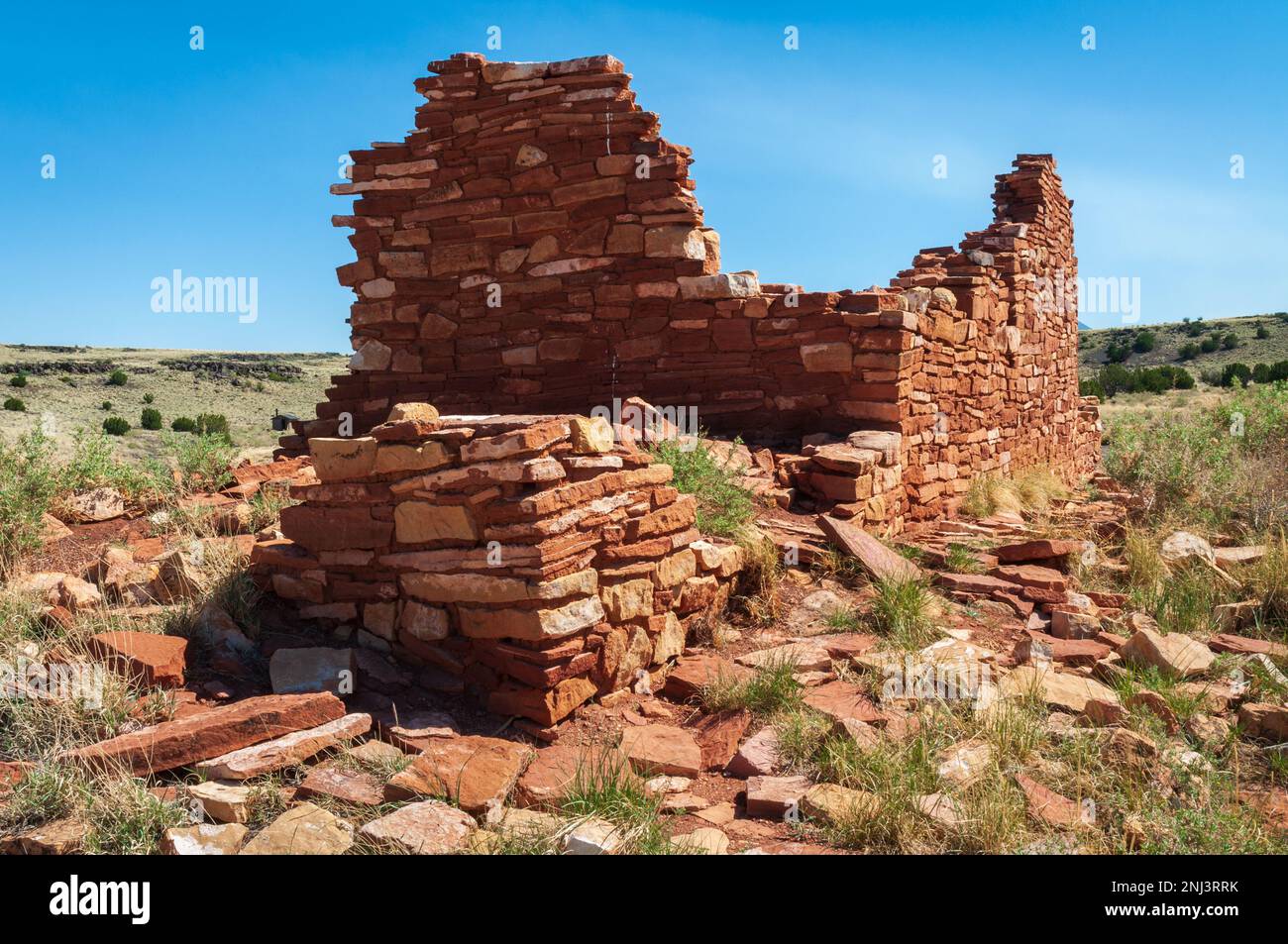 Rovine di Anasazi in un luminoso giorno di sole d'estate, Wupatki National Monument Foto Stock