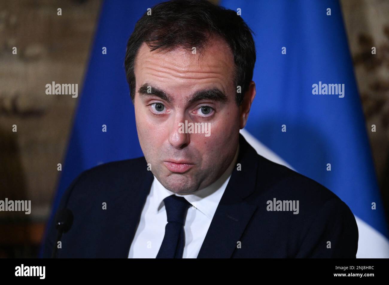 Parigi, Francia, 22 febbraio 2023, Sebastien Lecornu, Ministro delle forze  Armate durante una conferenza stampa a seguito della riunione "Economia di  guerra fase II - piano d'azione per le munizioni" del 22