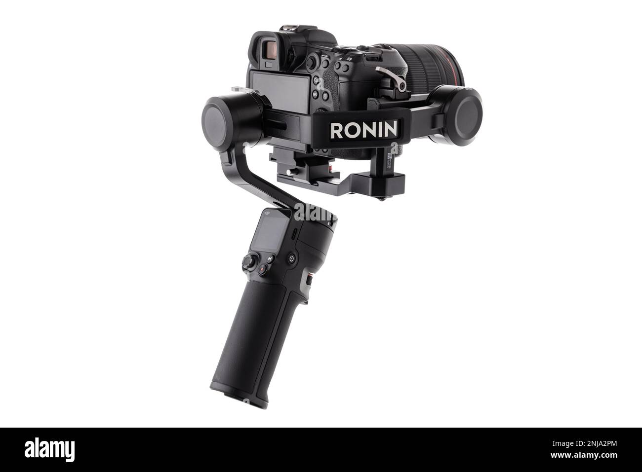 Varna, Bulgaria - 17 febbraio 2023: Canon R5 e DJI Ronin 3 mini è uno stabilizzatore motorizzato a tre assi per fotocamere DSLR o Mirrorless Foto Stock