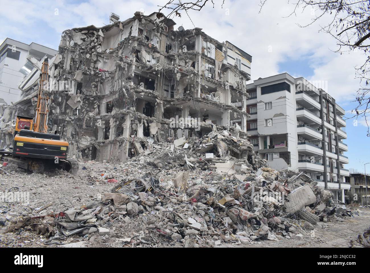 Distrutto edifici dopo il terremoto in Turchia. Scene di terremoto da Kahramanmaraş e Hatay. 7,8 e 7,4 terzotto. 6 FEBBRAIO 2023 Foto Stock