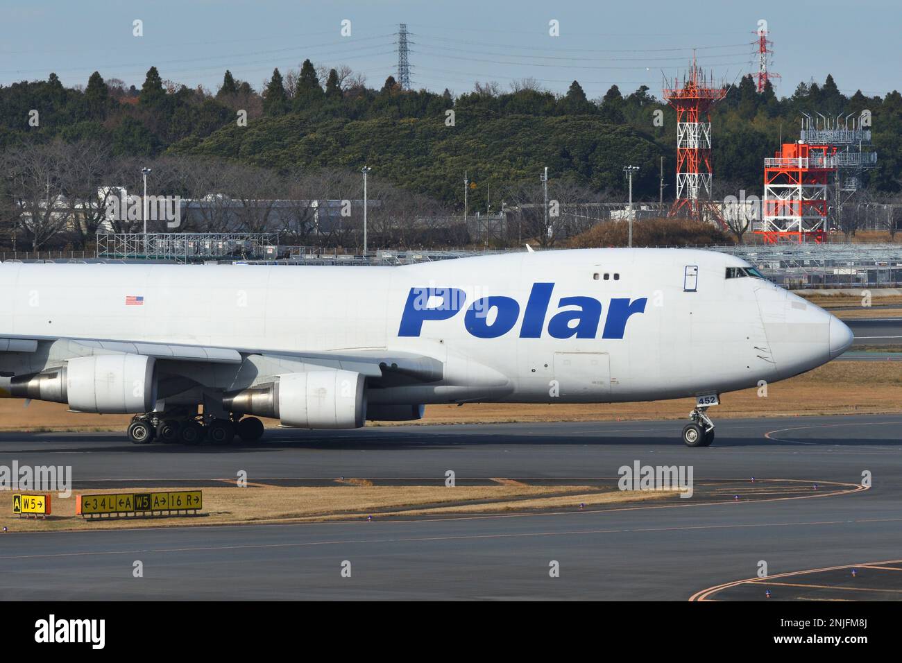 Prefettura di Chiba, Giappone - 19 dicembre 2020: Cargo polare Boeing B747-400F (N452PA). Foto Stock