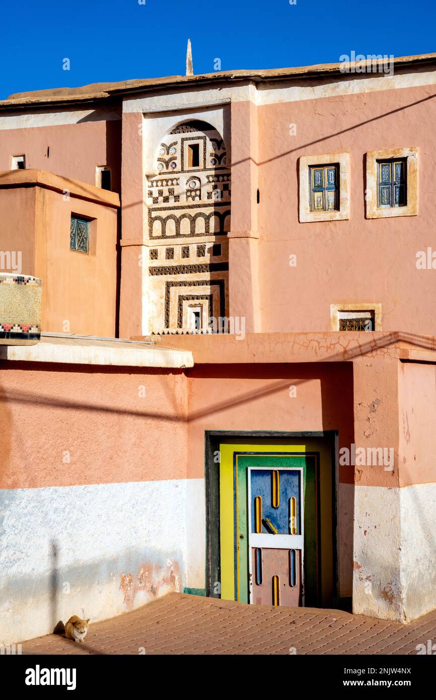 Afrika, Marokko, Provinz Tiznit, Tafraoute, Dorf Asguard Oudad am Fusse des Felsens Napoleons Hut, Foto Stock