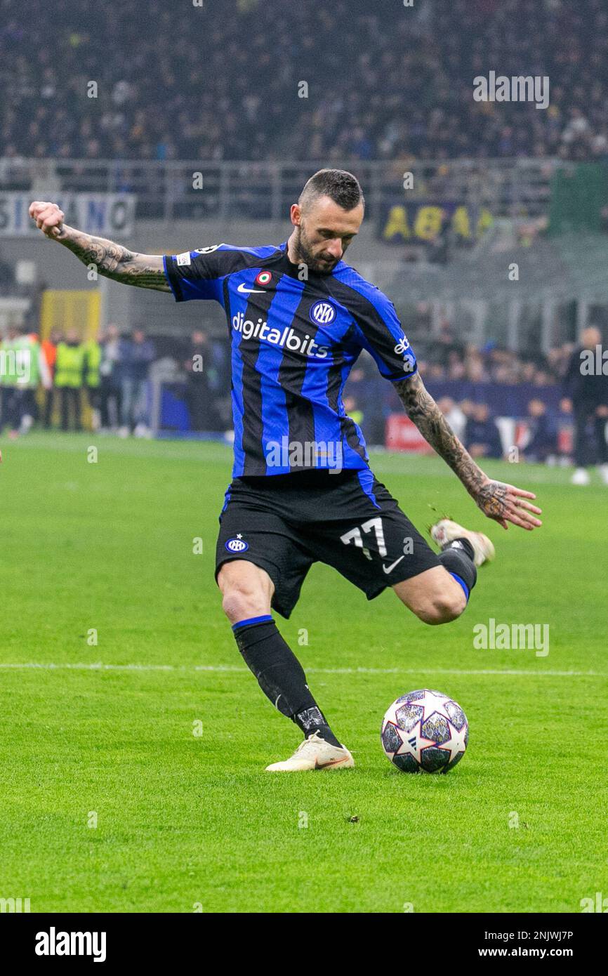 Milano, Italia - febbraio 22 2023 - Inter-Porto Champions League - brozovic marcelo f.c Internazionale Foto Stock