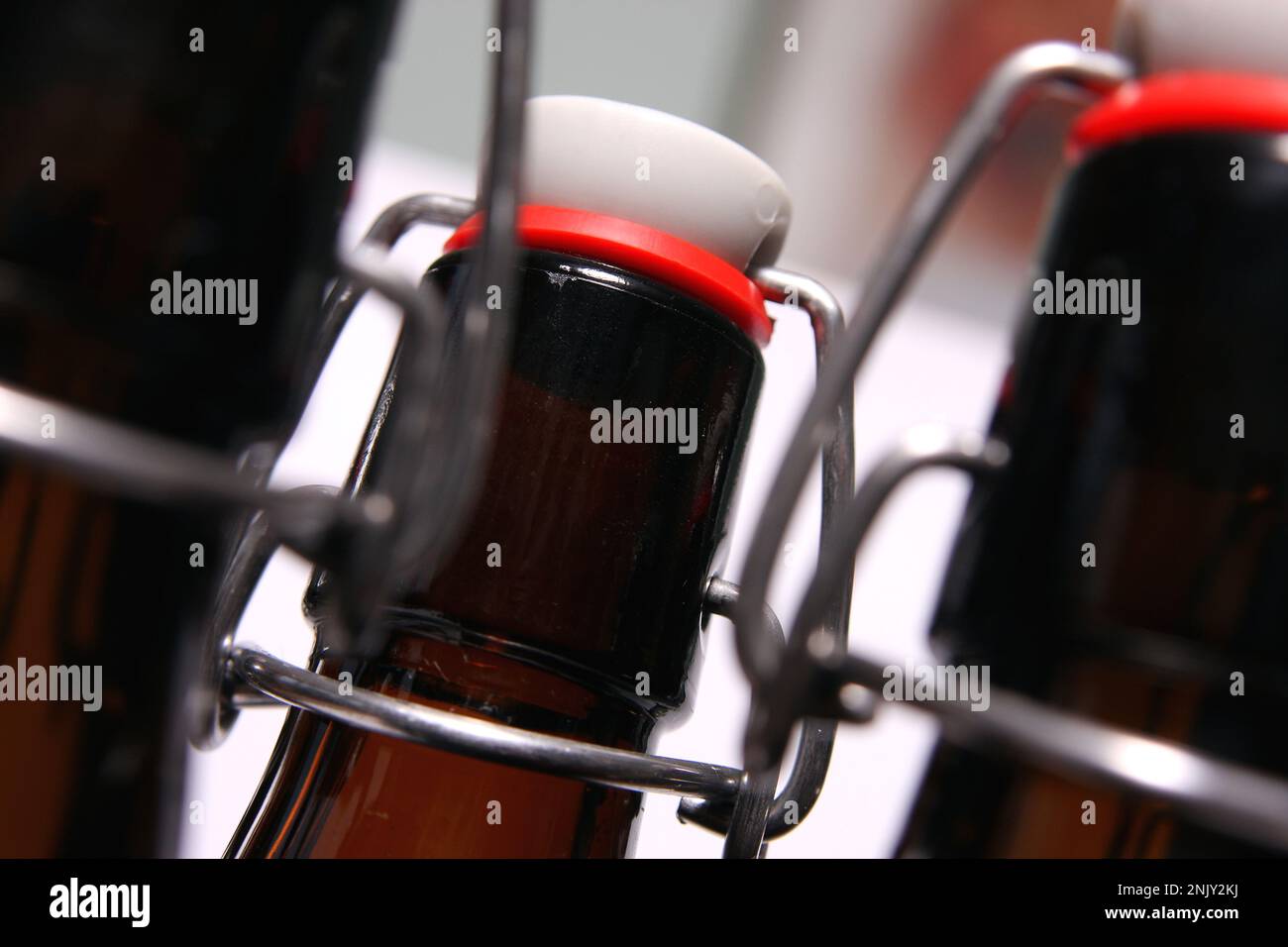 bottiglie di birra con swing top Foto Stock