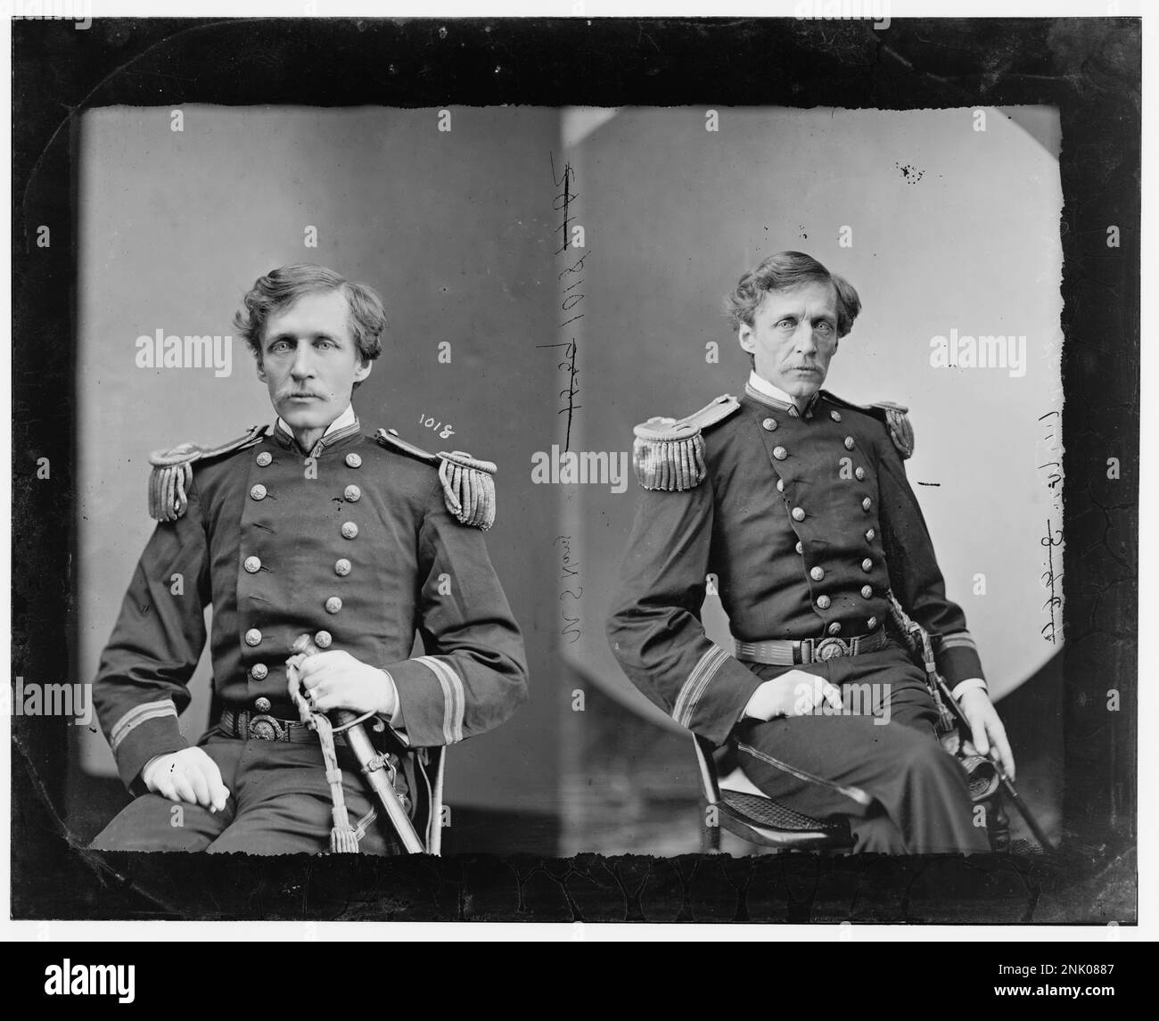 Ritratto di John Pemberton, un ufficiale della Marina degli Stati Uniti, presente nella Brady-Handy Collection presso la Library of Congress. L'immagine riflette il servizio militare di Pemberton nel XIX secolo. Foto Stock