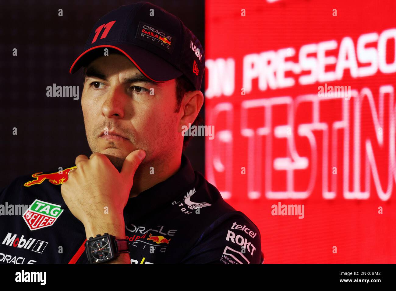 Sergio Perez (MEX) Red Bull Racing alla FIA Press Conference. 23.02.2023. Test di formula 1, Sakhir, Bahrein, giorno uno. Il credito fotografico dovrebbe essere: XPB/immagini dell'Associazione Stampa. Foto Stock