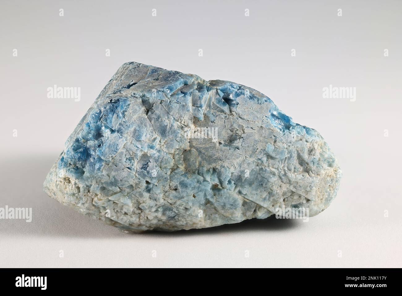 L'apatite è un gruppo di minerali fosfati, solitamente idrossiapatite, fluorapatite e clorapatite, Foto Stock