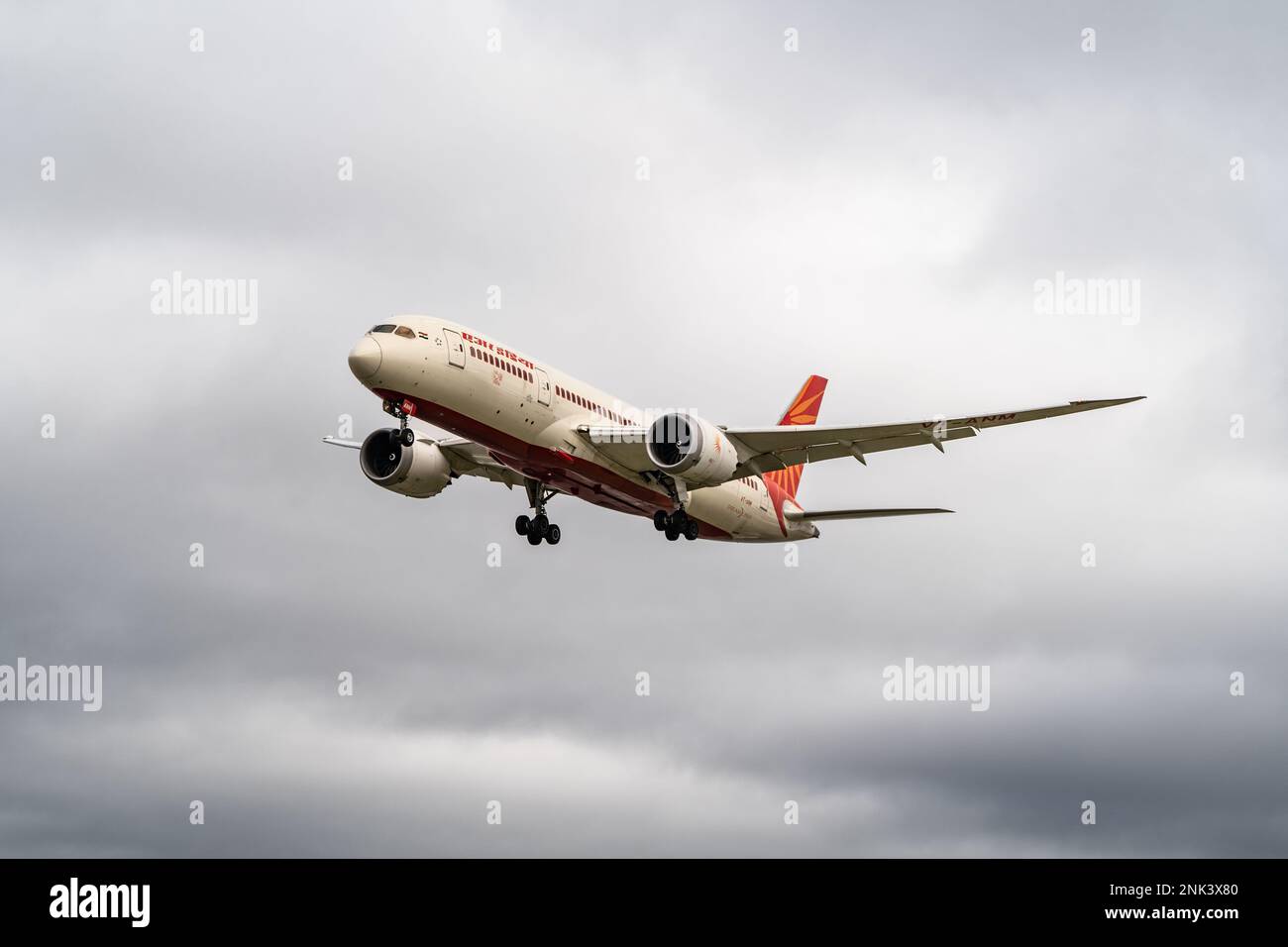 Heathrow, Londra - Febbraio 20th 2023: Air India Boeing 787-8 Final Approach Heathrow Airport Foto Stock