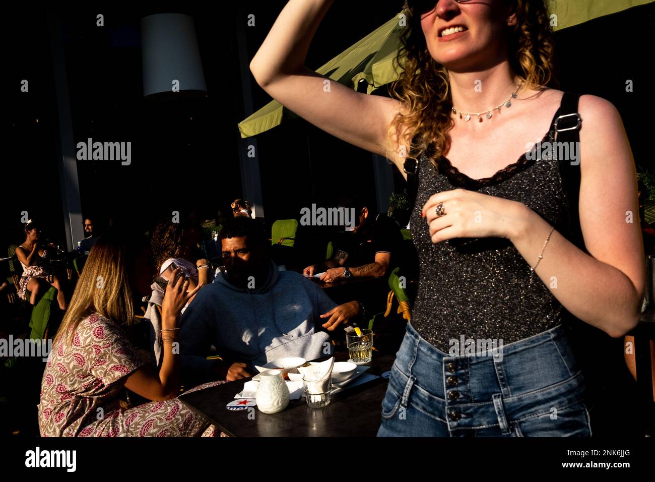 Paesi Bassi, Amsterdam il 2021-09-04. Turismo, scena di strada e vita quotidiana ad Amsterdam, capitale dell'Olanda. Fotografia di Martin Bertrand. Pays-Bas, Foto Stock