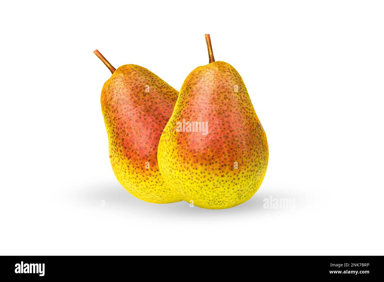 Pera fresca gialla isolata su fondo bianco con percorso di taglio. Concetto di cibo Foto Stock