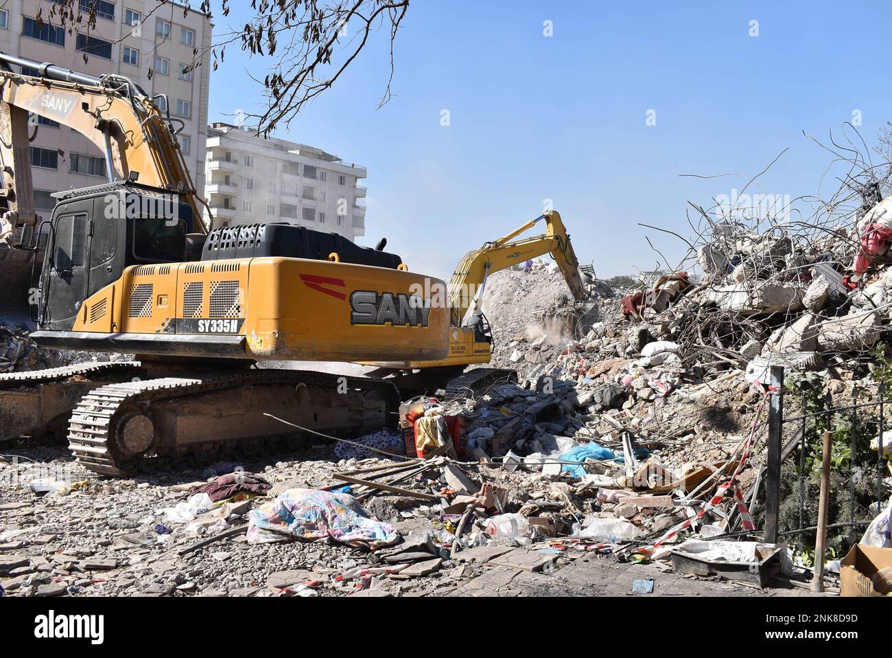 Distrutto edifici dopo il terremoto in Turchia. Scene di terremoto da Kahramanmaraş e Hatay. 7,8 e 7,4 terzotto. 6 FEBBRAIO 2023 Foto Stock