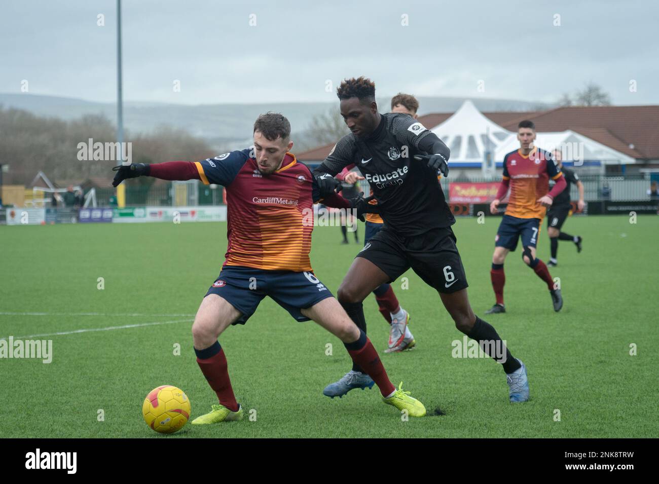 Bridgend, Galles 06 febbraio 2022. Nathaniel MG Cup finale tra Connah's Quay Nomads e Cardiff Metropolitan University. Foto Stock