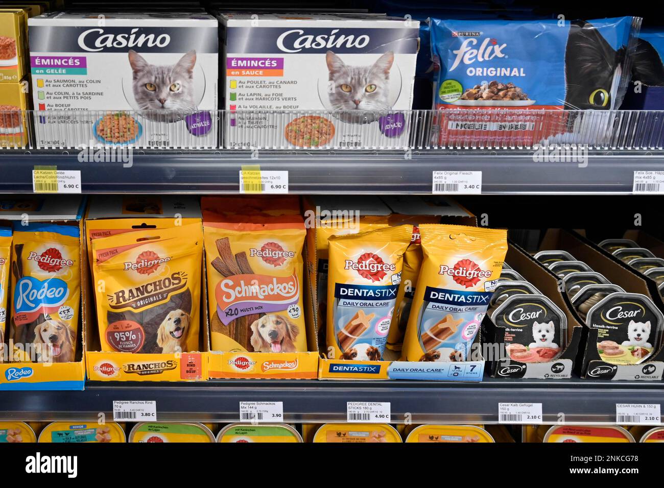 Pedigree dog food immagini e fotografie stock ad alta risoluzione Alamy