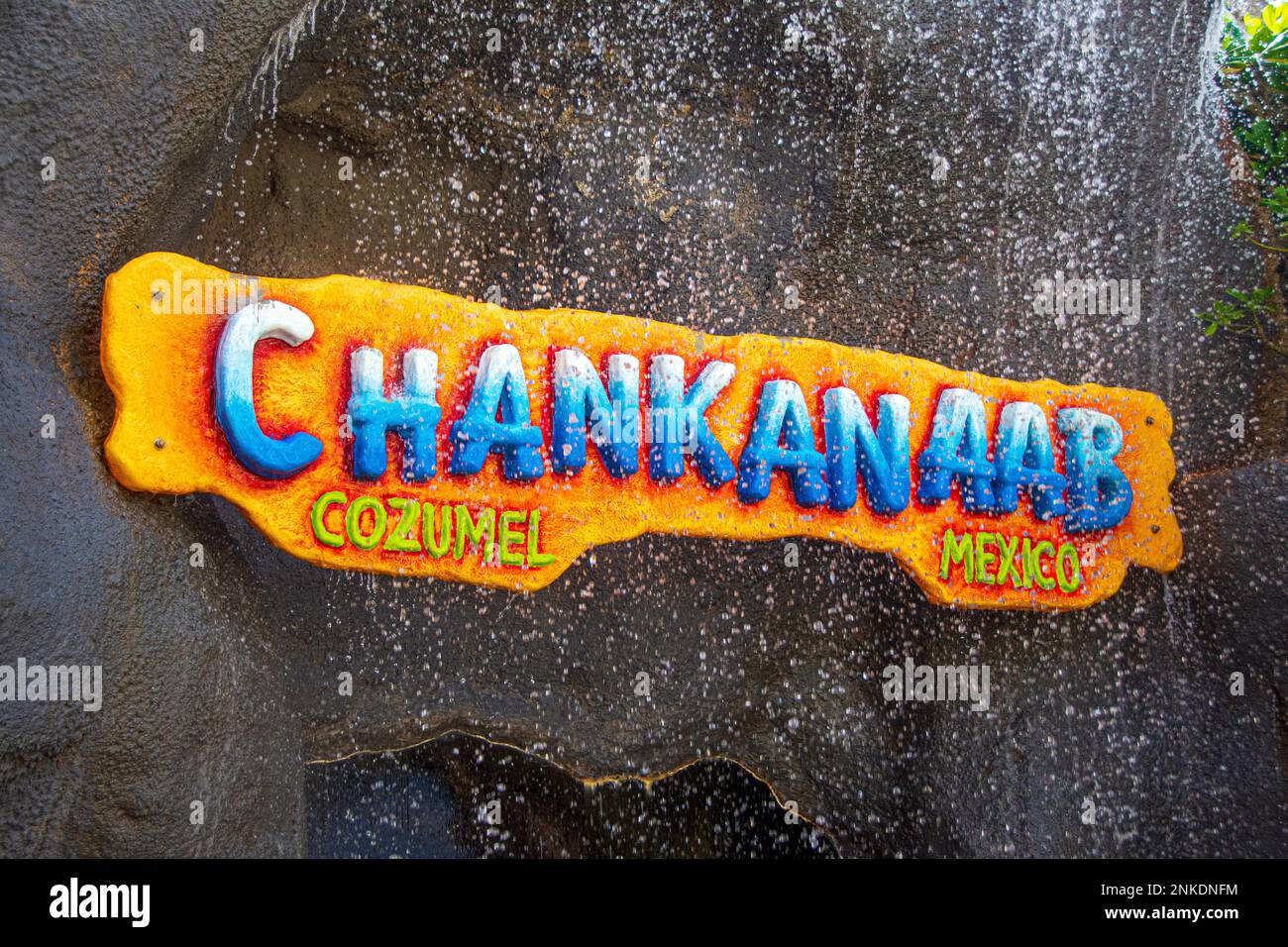 Il segno accoglie i visitatori quando entrano nel Chankanaab Adventure Park, Cozumel, Messico. Foto Stock