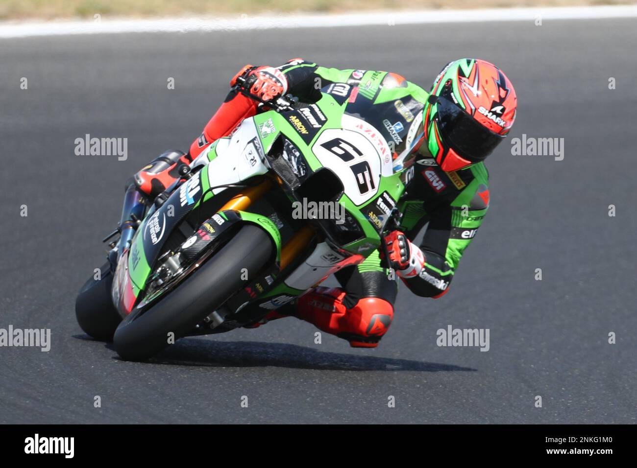 Victoria, Australia. 24th Feb, 2023. Jonathan Rea (GBR)corse per il Kawasaki Racing Team WorldSBK-cavalcando il Kawasaki ZX-10RR durante la pratica per il 2023° round australiano Grand Ridge del 2023° campionato mondiale Motul FIM Superbike a Phillip Island, Australia, il 24 febbraio 2023 - Image Credit: brett keating/Alamy Live News Foto Stock