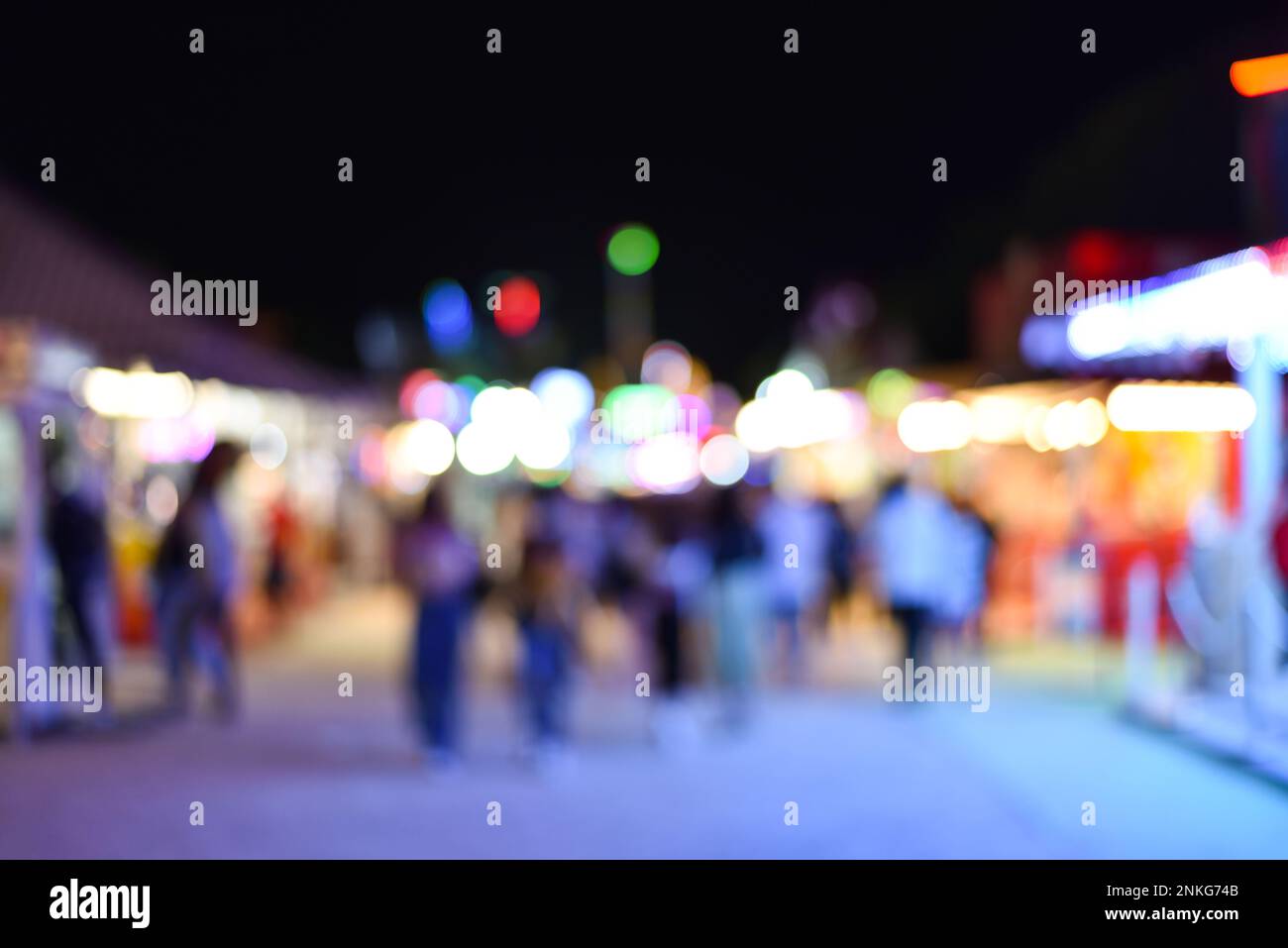 Blurry Lights of a Fair at Tuileries Garden in Paris, France Foto Stock