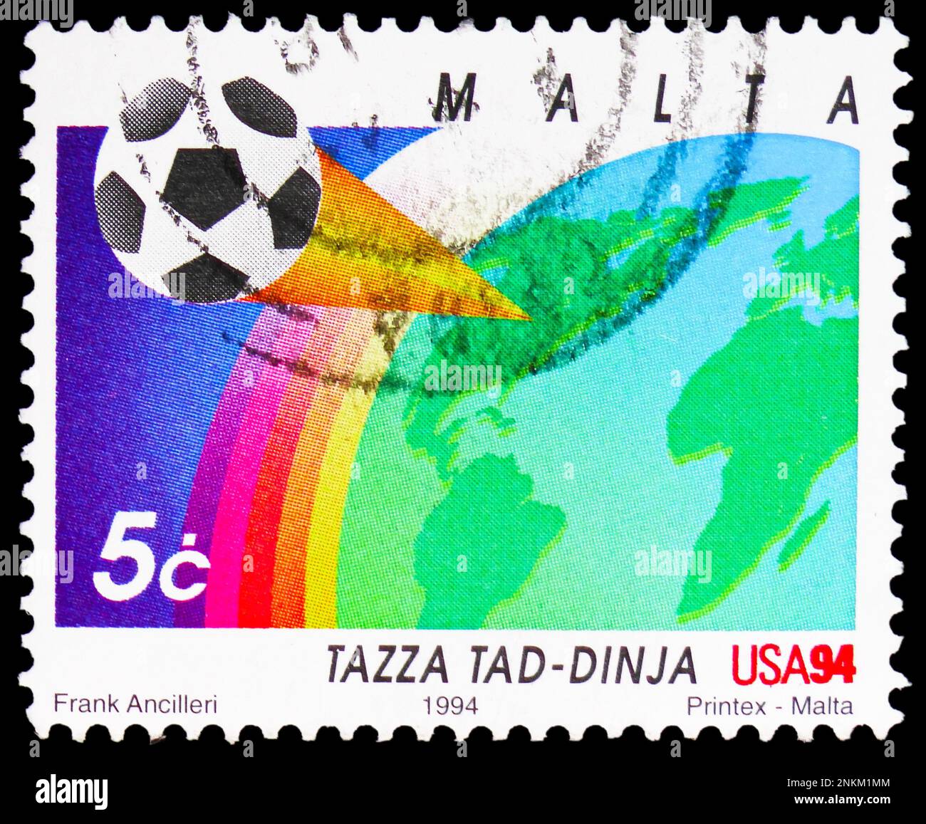 MOSCA, RUSSIA - 15 FEBBRAIO 2023: Francobollo stampato a Malta mostra Calcio e Mappa, Coppa del mondo FIFA 1994 - USA serie, circa 1994 Foto Stock