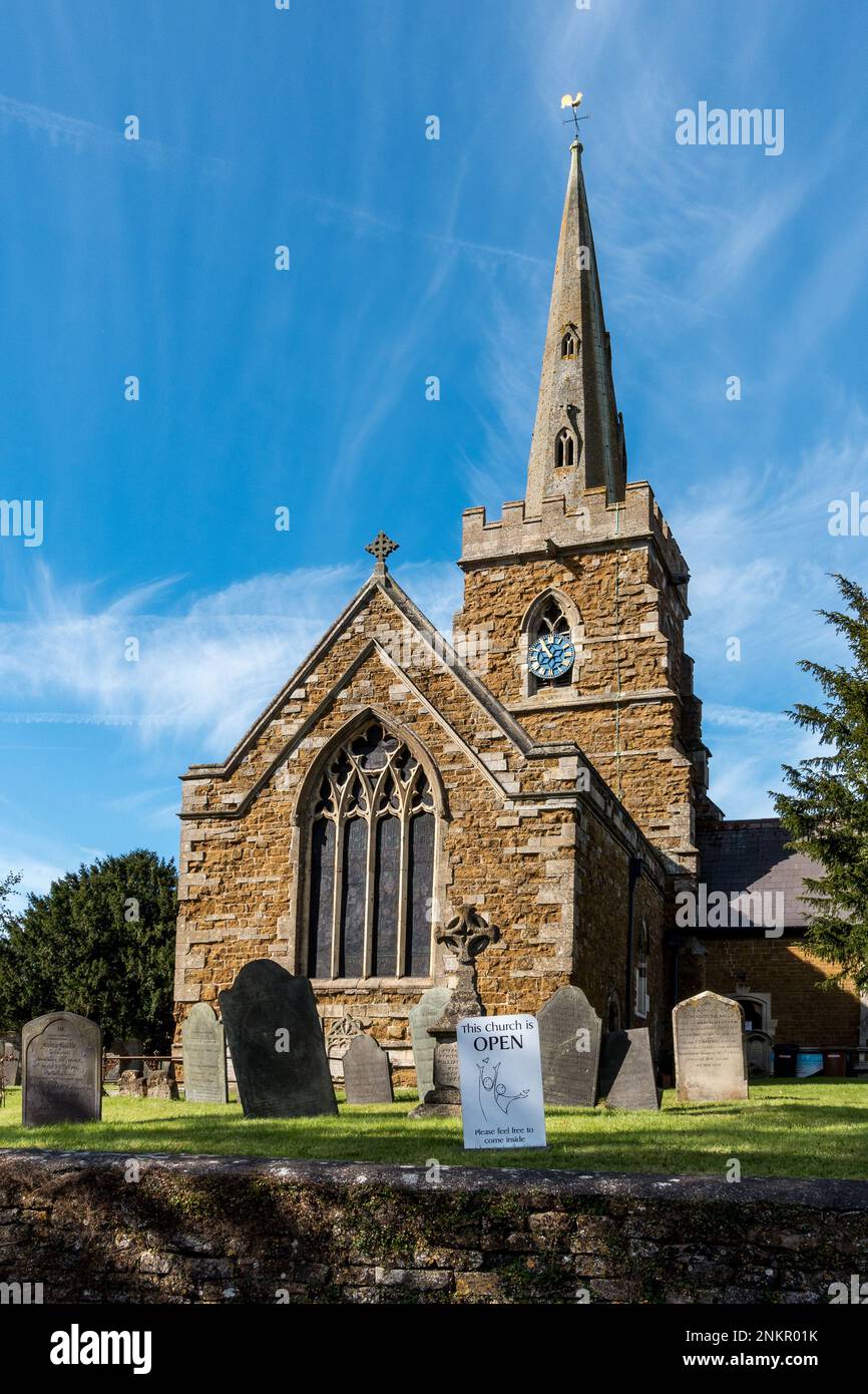 Chiesa parrocchiale di tutti i Santi, Somersby Village, Leicestershire, Inghilterra, Regno Unito Foto Stock