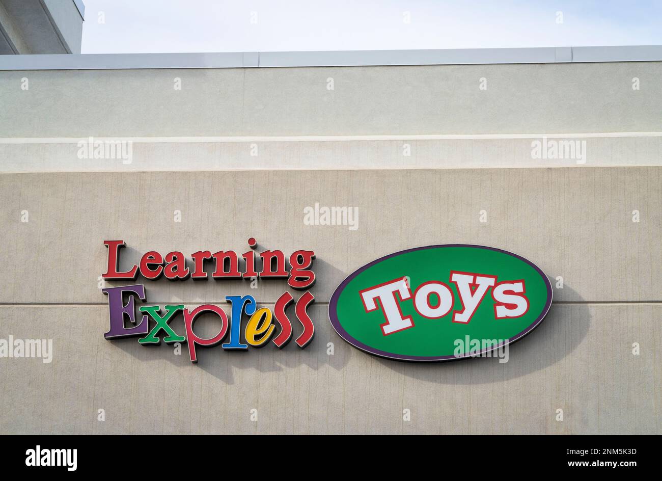 Fort Collins, CO, USA - 27 gennaio 2023: Cartello d'ingresso per Learning Express Toys, giocattoli speciali, negozi di giochi e libri e franchisor. Foto Stock