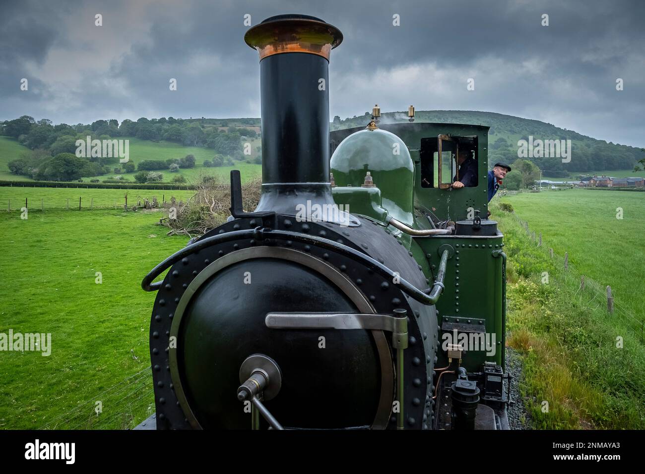 Locomotore e del macchinista, Llanfair e Welshpool Steam Railway, Galles Foto Stock