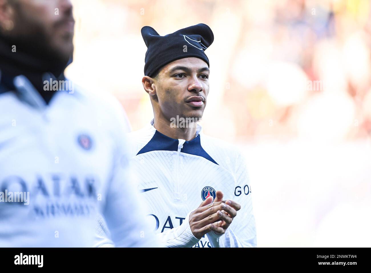 Hugo Ekitike durante la formazione pubblica della squadra di calcio Paris Saint-Germain (PSG) il 24 febbraio 2023 allo stadio Parc des Princes di Parigi, Francia. Foto di Victor Joly/ABACAPRESS.COM Foto Stock