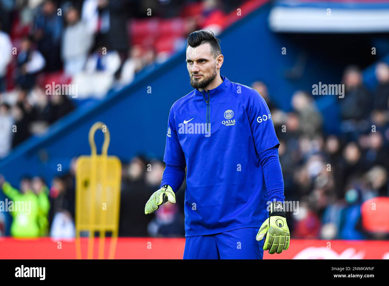 Alexandre Letellier portiere durante la formazione pubblica della squadra di calcio Paris Saint-Germain (PSG) il 24 febbraio 2023 allo stadio Parc des Princes di Parigi, Francia. Foto di Victor Joly/ABACAPRESS.COM Foto Stock