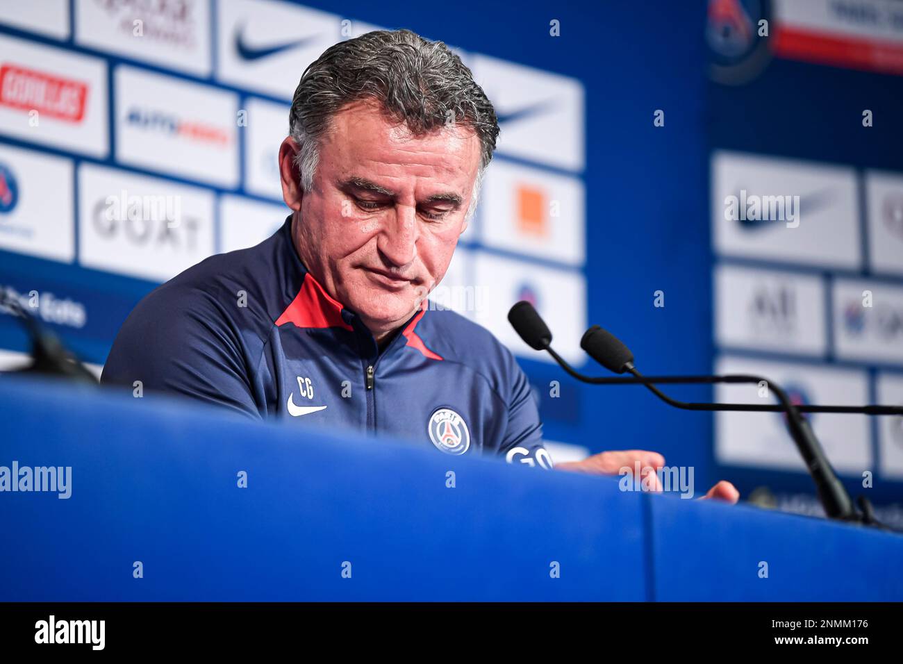 Christophe Galtier allenatore capo PSG durante una conferenza stampa dopo la formazione pubblica della squadra di calcio Paris Saint-Germain il 24 febbraio 2023 allo stadio Parc des Princes di Parigi, Francia. Foto di Victor Joly/ABACAPRESS.COM Foto Stock