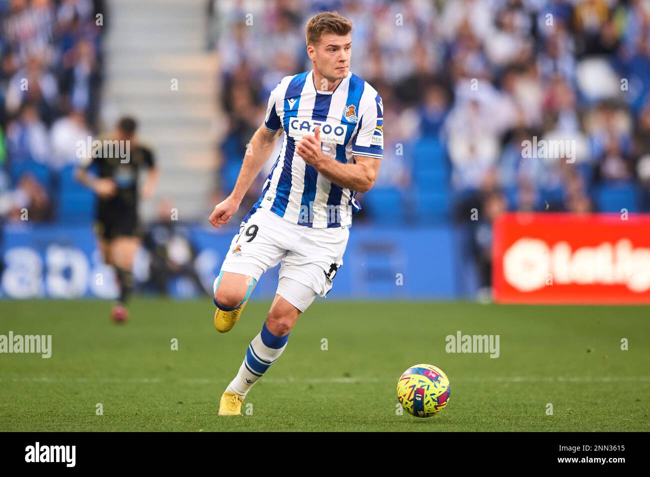 Alexander Sorloth di Real Sociedad in azione durante la partita la Liga Santander tra Real Sociedad e RC Celta CF allo stadio reale Arena il febbraio Foto Stock