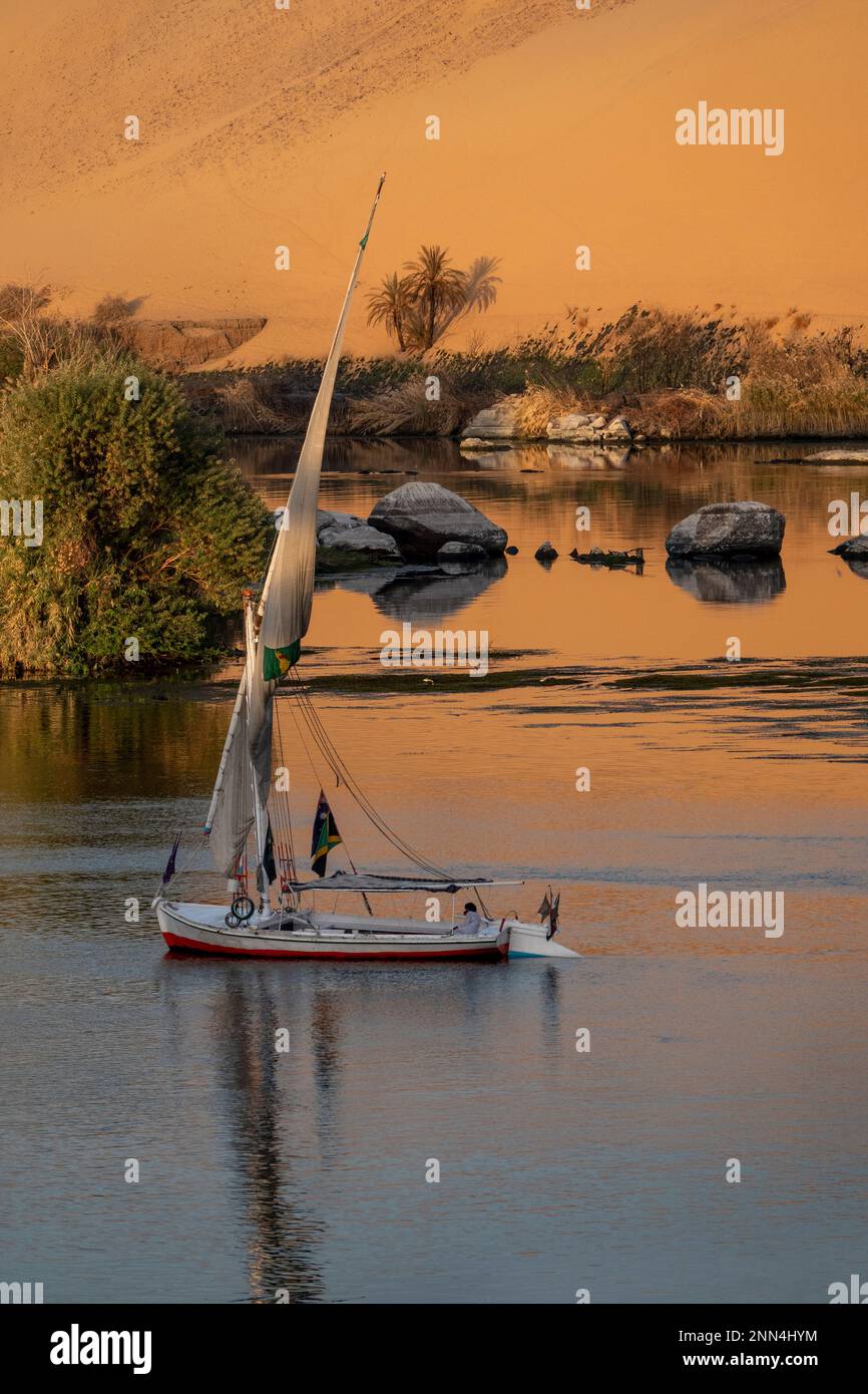 Felucca sul Nilo ad Assuan in Egitto Foto Stock