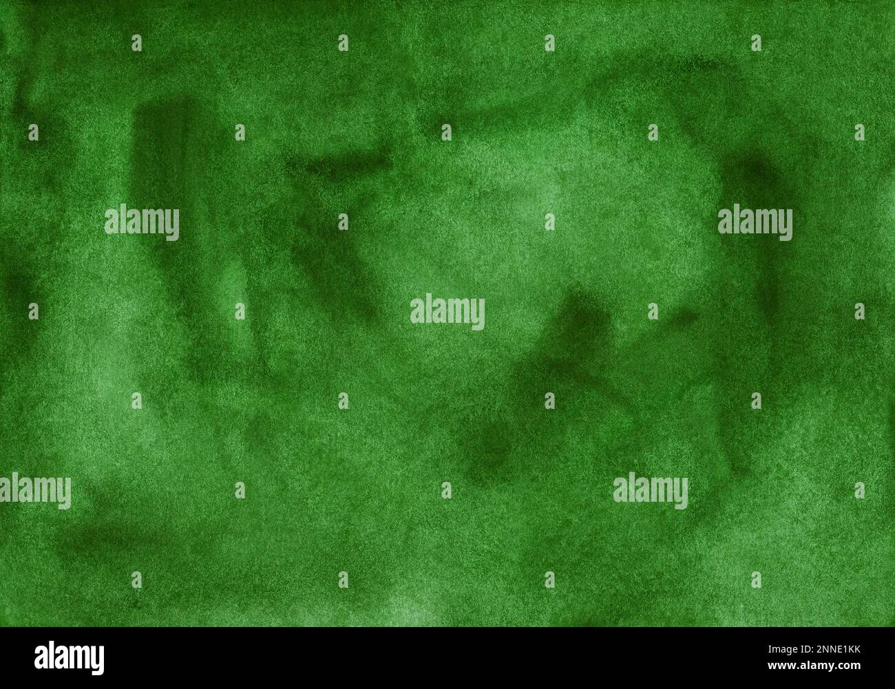 Sfondo verde scuro con texture ad acquerello e ricche tonalità artistiche, perfetto per l'uso creativo del design. Foto Stock