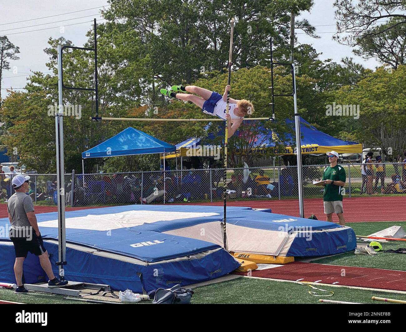 Pass Christian High School Track & Field athlete Thomas Carter wins the Pole Vault at the MHSAA 4A South State Championship with a leap of 12' on Monday, April 26, 2021. (Hunter Dawkins/The Gazebo Gazette via AP) Foto Stock