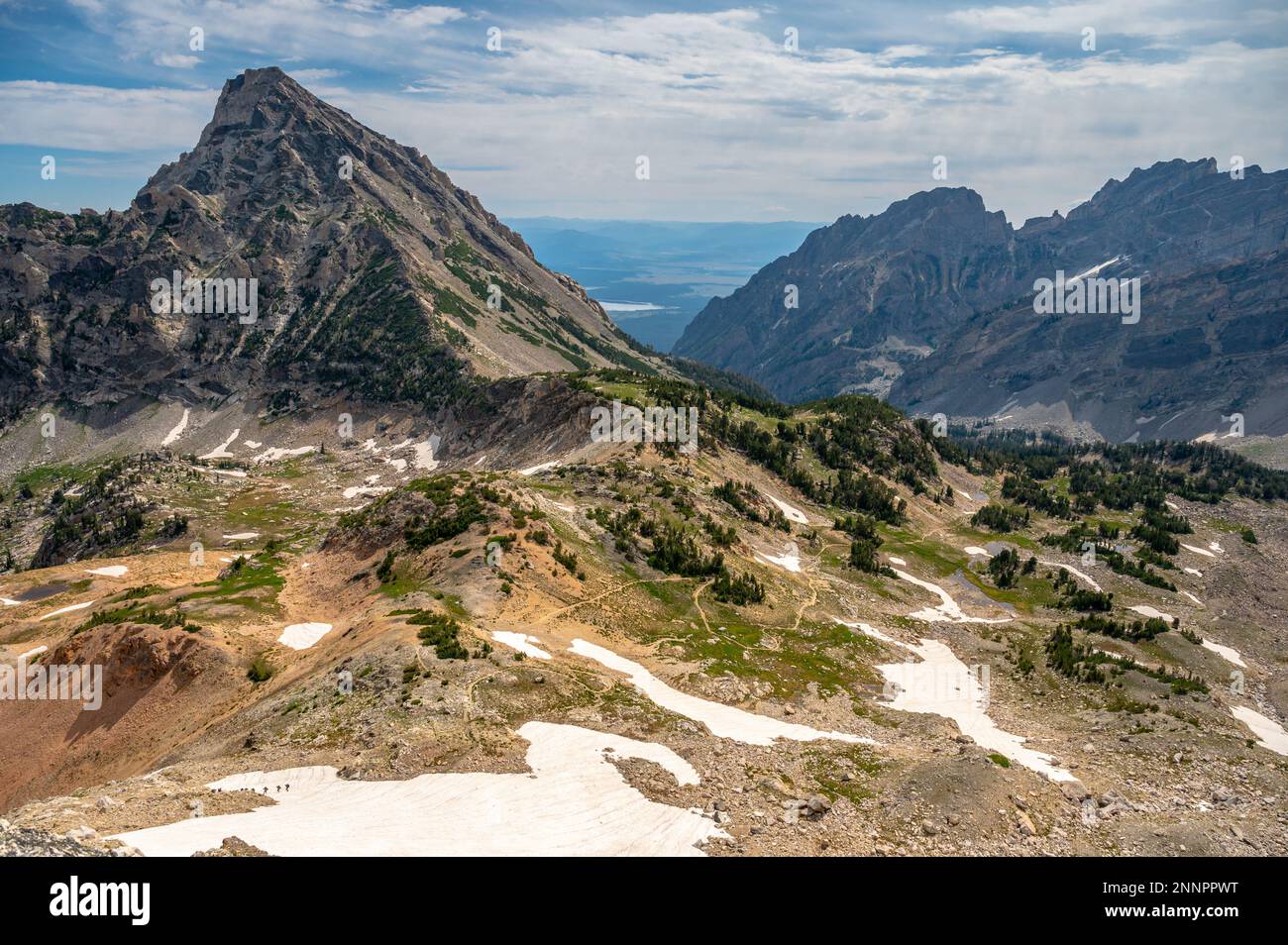 Sentiero stretto i serpenti che scendono da Paintbrush si dividono nel canyon sottostante la mattina d'estate Foto Stock