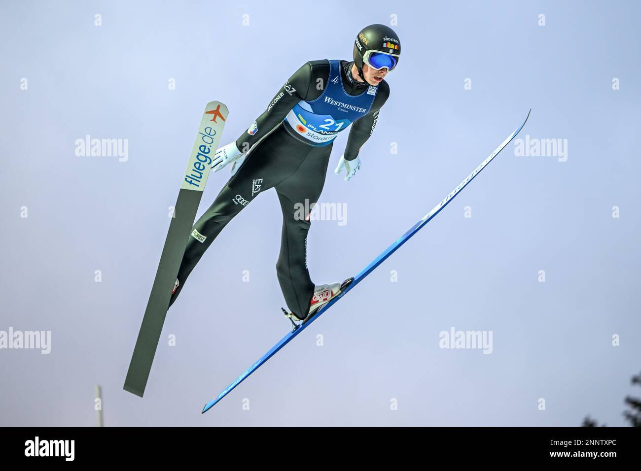 Planica, Slovenia. 25th Feb, 2023. Alex Insam in azione durante il concorso Man's Ski Jumping HS102 al FIS Nordic World Ski Championships 2023. Credit: SOPA Images Limited/Alamy Live News Foto Stock