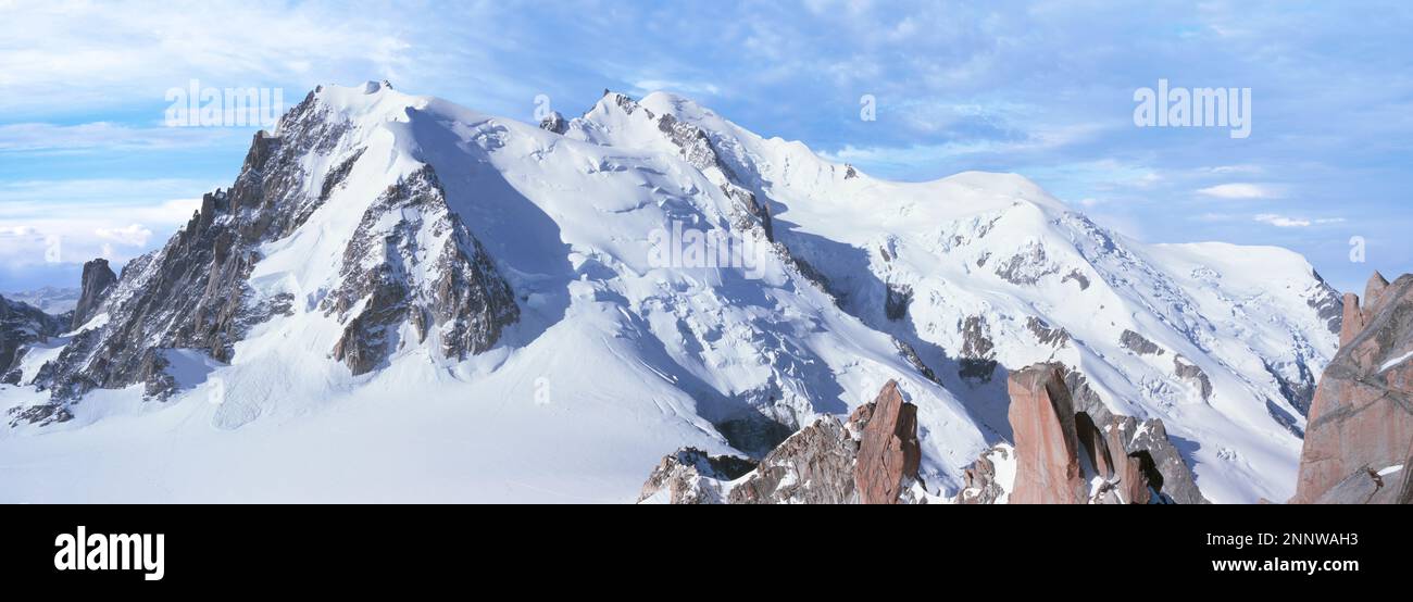 Paesaggio con il Monte Bianco innevato, Chamonix, alta Savoia, Francia Foto Stock