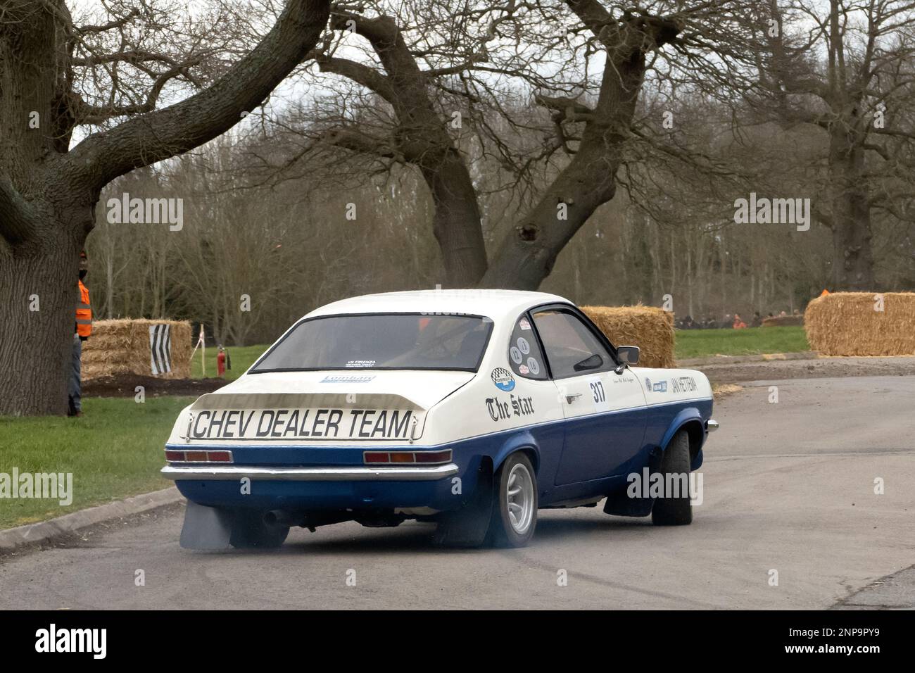 Vauxhall Firenza rally car a Race retro 2023 Exhibition e Rally stage a Stoneleigh Park Warwickshire UK Foto Stock