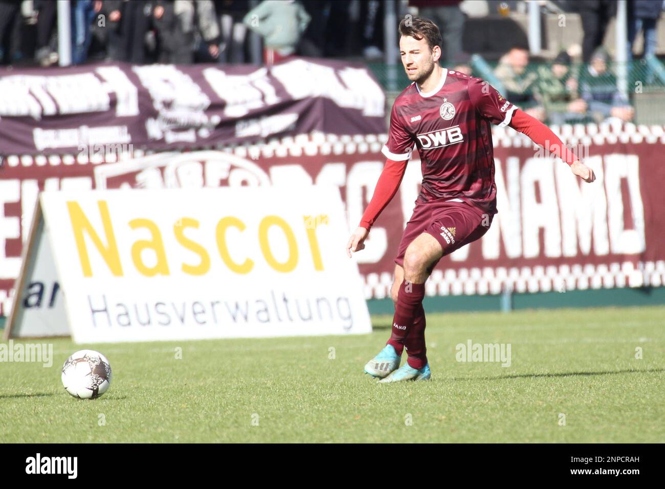 Berlino, Germania. 26th Feb 2023. Osman Atilgan dal 1. FC Lokomotive Leipzig in azione durante la partita tra BFC Dynamo vs. 1. FC Lokomotor Leipzig, Regionalliga Nordost (Lega Regionale Nord Est), turno 22, Sportforum Hohenschönhausen, Berlino, Germania, 26 febbraio, 2023. Iñaki Esnaola Credit: Iñaki Esnaola/Alamy Live News Foto Stock