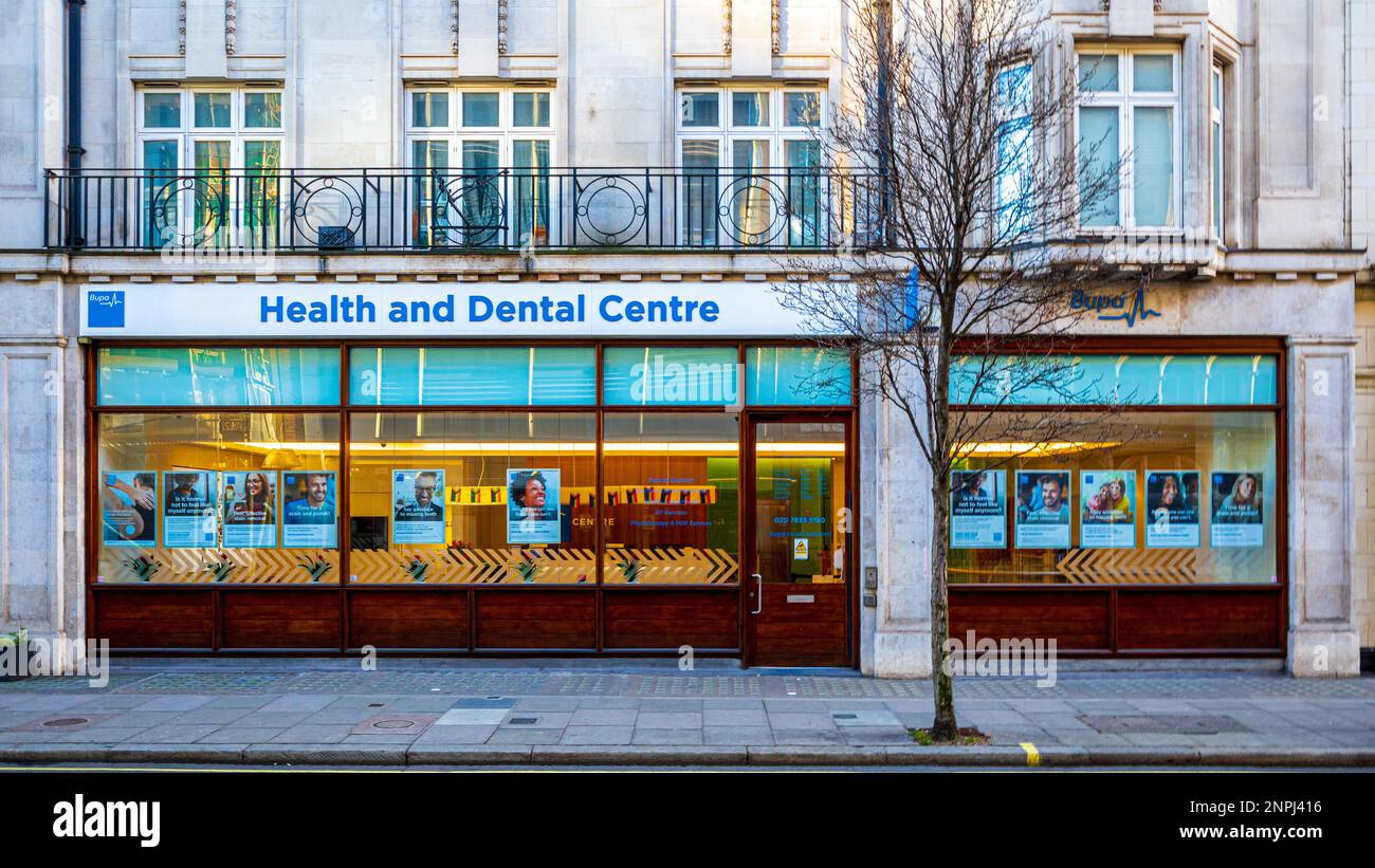 BUPA Health and Dental Centre Londra. Il Bupa Health and Dental Centre West End si trova al numero 53 di Mortimer St London. Foto Stock