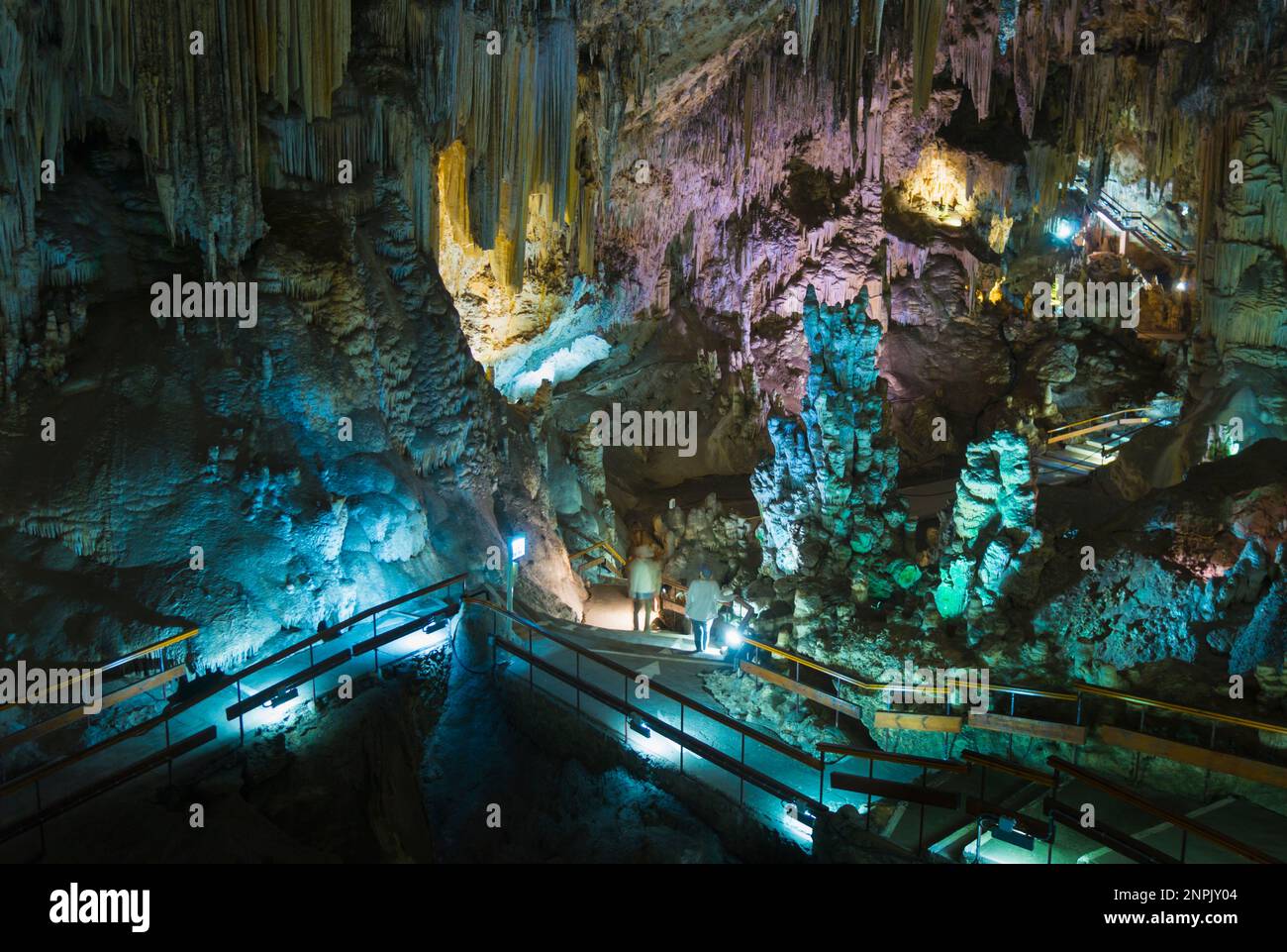 Nerja, Costa del Sol, Provincia di Malaga, Andalusia, Spagna meridionale. Interno delle grotte. Grotte di Nerja. Foto Stock