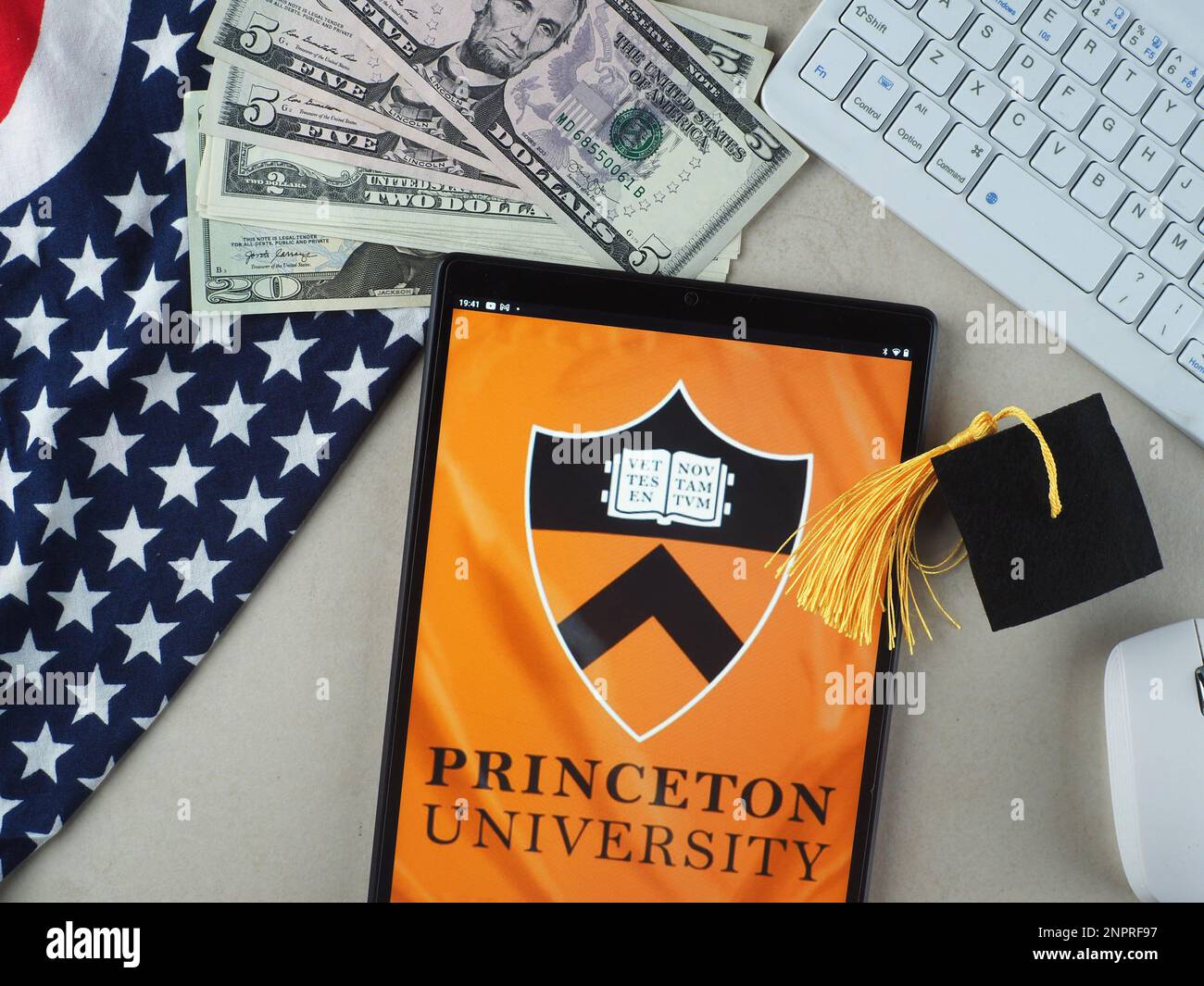 Germania. 26th Feb, 2023. In questa illustrazione, il logo Princeton University è visualizzato su un tablet. (Credit Image: © Igor Golovniov/SOPA Images via ZUMA Press Wire) SOLO PER USO EDITORIALE! Non per USO commerciale! Foto Stock