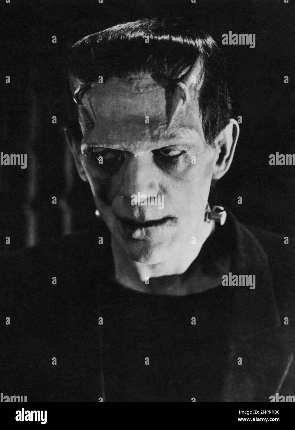 1933 : BORIS KARLOFF a FRANKENSTEIN di James Whale , dal romanzo di Mary Shelley Wollstonecraft - CINEMA - FILM - FILM - ORRORE - triller --- Archivio GBB Foto Stock