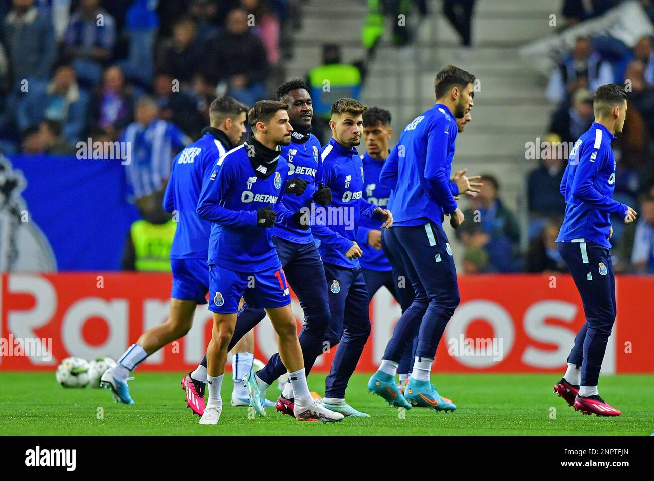 Porto, Portogallo, 26th Feb, 2023. Stadio Dragao, Primeira Liga 2022/2023, FC Porto contro Gil Vicente; Rodrigo Conceicao del FC Porto durante il riscaldamento. Foto: Daniel Castro/DiaEsportivo/Alamy Live News Foto Stock