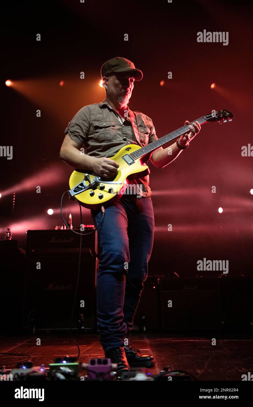 Pixies, alternative rock band di Boston, USA, suonando dal vivo al Columbiahalle di Berlino, Germania, e promuovendo il suo nuovo album Doggerel Foto Stock