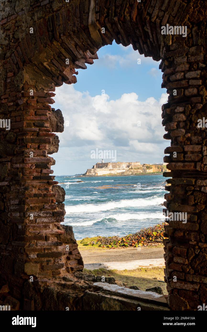 Una splendida vista sul castello di El Morro, San Juan, Puerto Rico Foto Stock