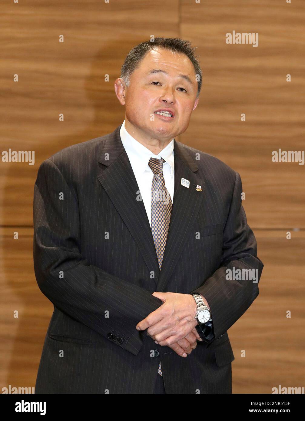 President of Objectives of the Japanese Olympic Committee (JOC) Yamashita Yasuhiro speaks to media in Tokyo on March 25, 2020. IOC approved the Tokyo Olympic and Paralympic Games to be postponed by about one year due to the coronavirus pandemic on the previous day. ( The Yomiuri Shimbun via AP Images ) Foto Stock