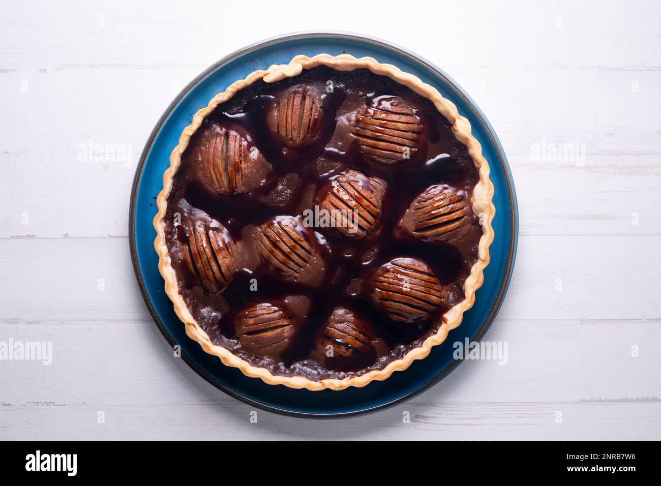 Crostata di pera con caramello e mascarpone Foto Stock