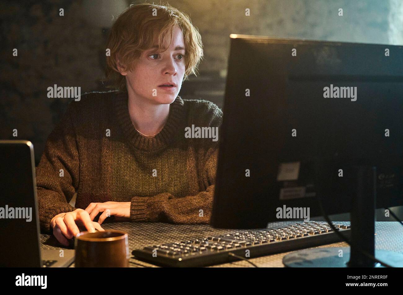 LEONIE BENESCH nello SCIAME (2023), diretto da BARBARA EDER. Credit: Zweites Deutsches Fernsehen / Album Foto Stock
