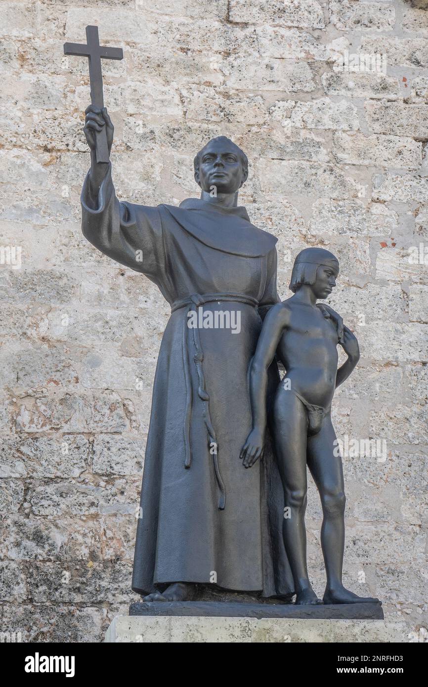 Caraibi, Cuba, l'Avana, San Francisco plaza, St Statua di Francesco Foto Stock