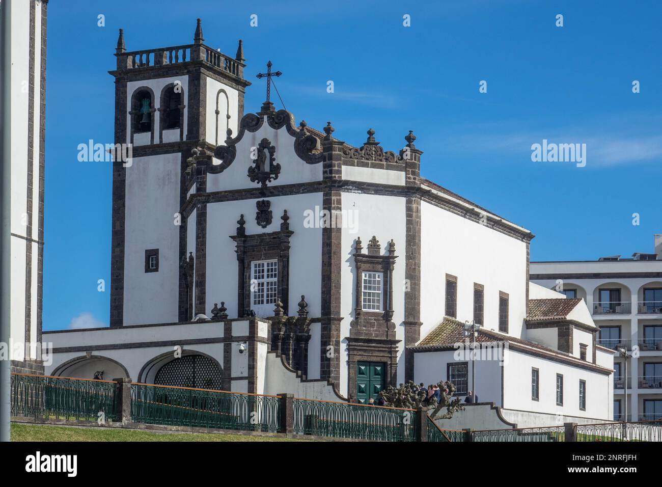 Portogallo, Azzorre, Sao Miguel, Ponta Delgada, chiesa di Sao Pedro Foto Stock