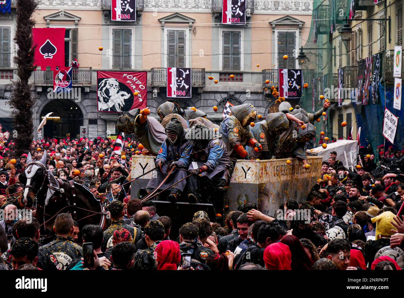 Il carnevale storico di ivrea 2023 Foto Stock