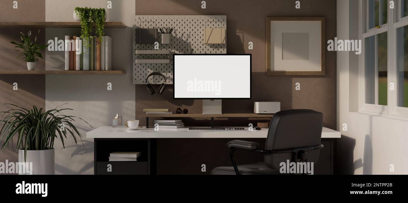 Design interno di spazio di lavoro domestico minimo e confortevole con  computer PC schermo bianco mockup su supporto pc, accessori sul tavolo,  sedia da ufficio, pegboard Foto stock - Alamy